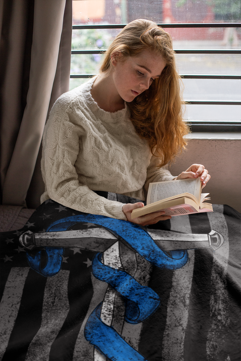 products/thin-blue-line-cross-premium-mink-sherpa-blanket-blankets-687384.png